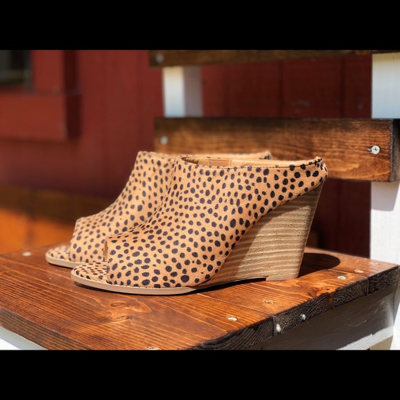 𝓢𝓹𝓸𝓽𝓼 𝓼𝓸 𝓬𝓱𝓲𝓬 - Picture 2 of 5